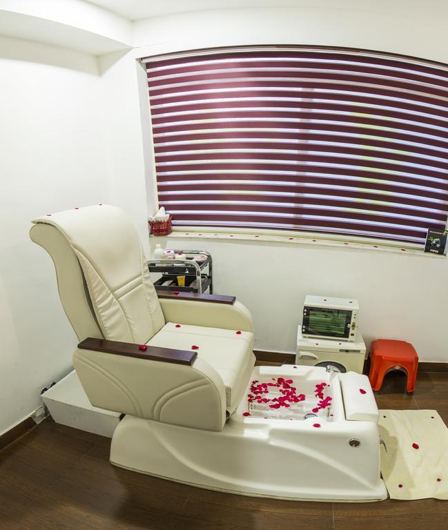 Hill Palace Hotel & Spa Kochi Buitenkant foto