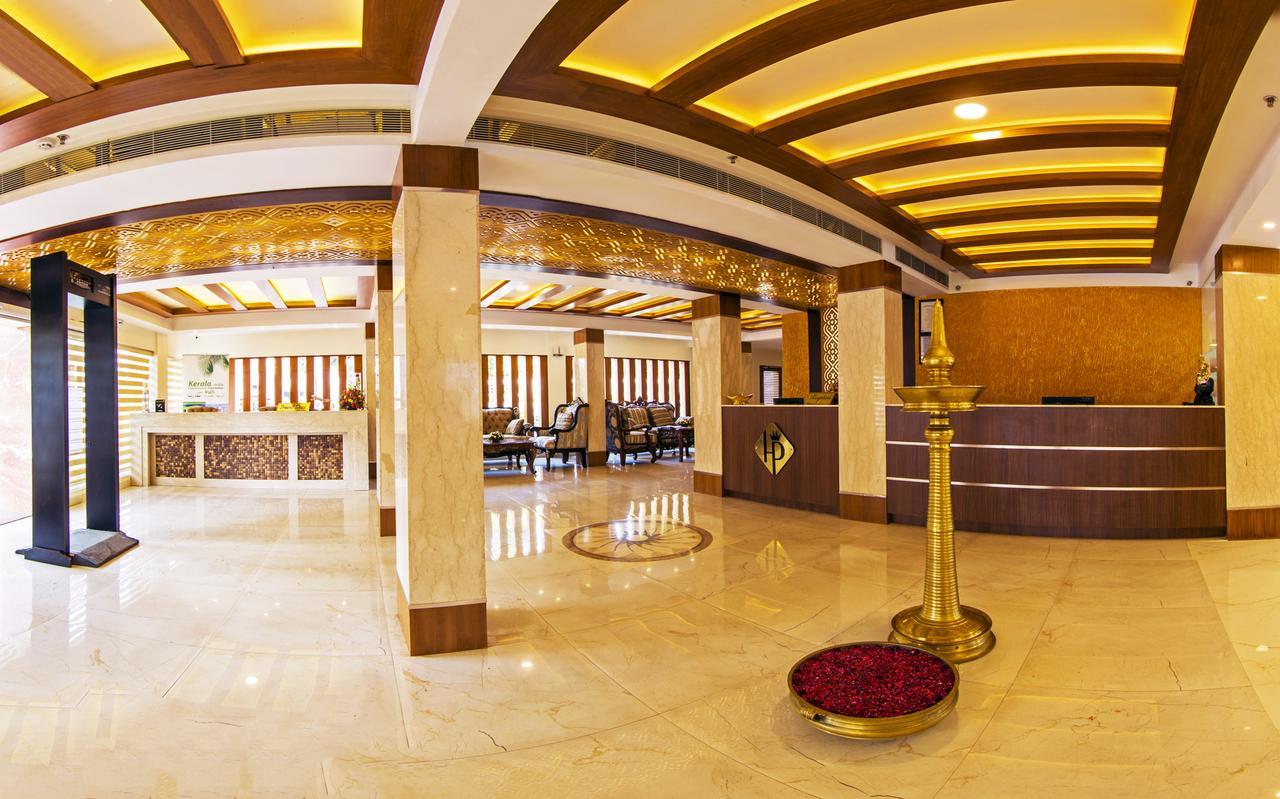 Hill Palace Hotel & Spa Kochi Buitenkant foto