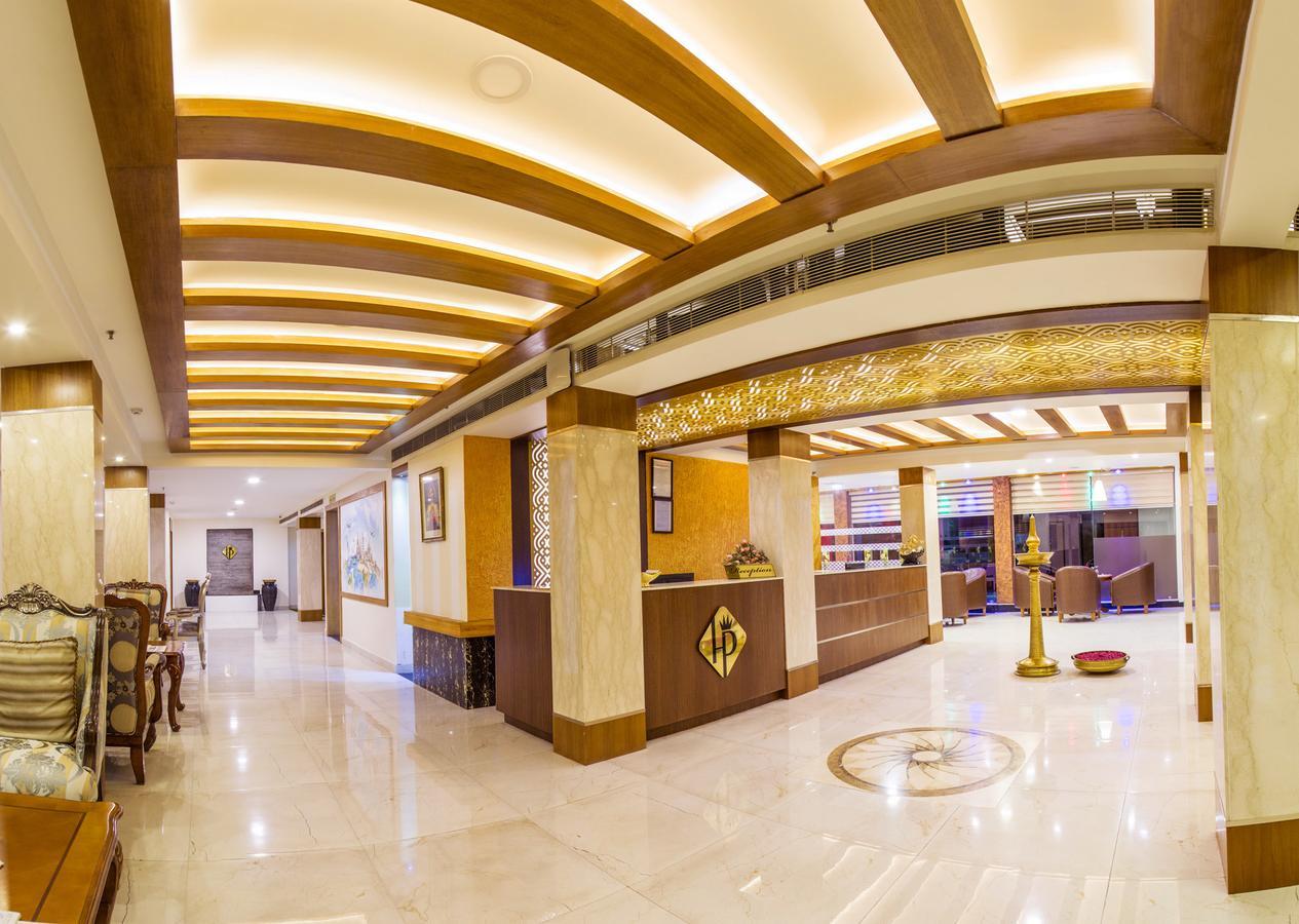 Hill Palace Hotel & Spa Kochi Buitenkant foto
