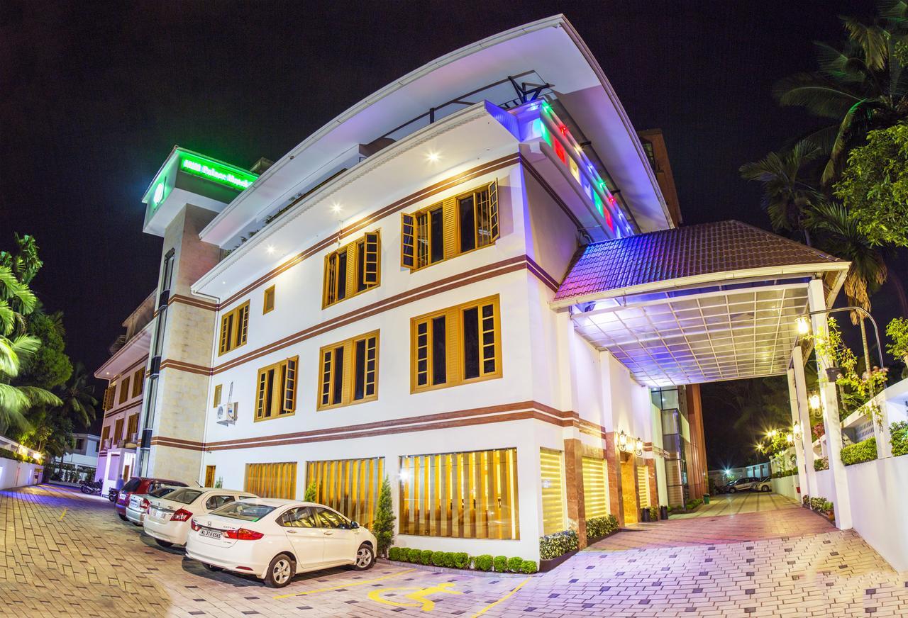 Hill Palace Hotel & Spa Kochi Buitenkant foto